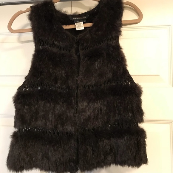 BCBGMAXAZRIA rabbit hair crochet vest size medium - Picture 2 of 5